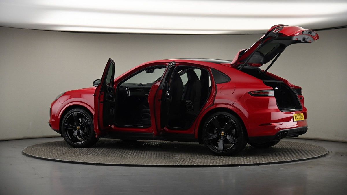 More views of Porsche Cayenne