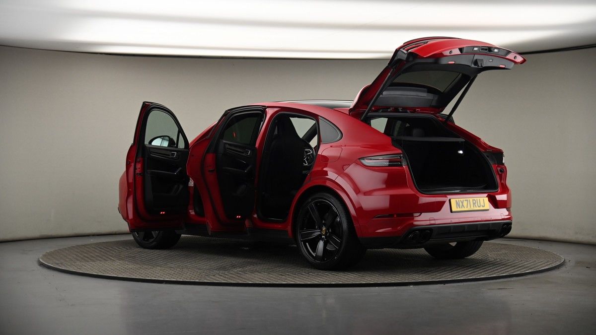 More views of Porsche Cayenne