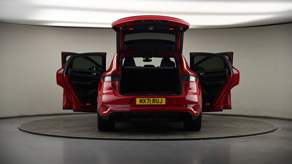 More views of Porsche Cayenne