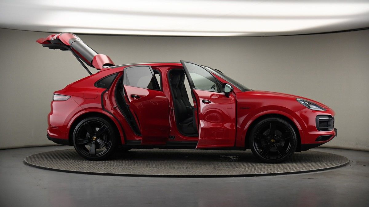 More views of Porsche Cayenne