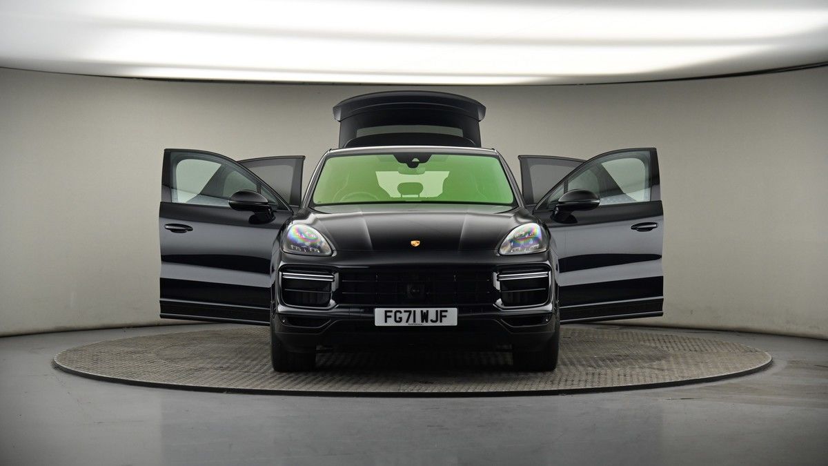 More views of Porsche Cayenne