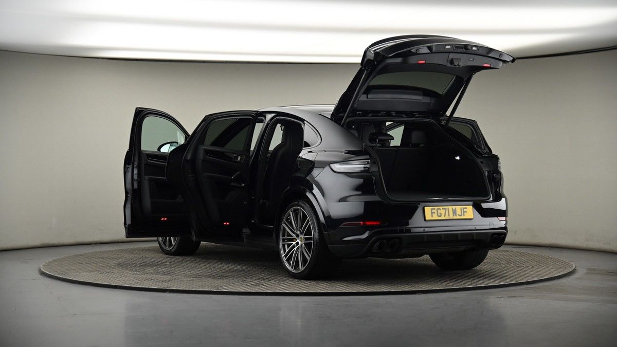 Porsche Cayenne Image 8