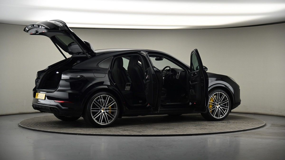 More views of Porsche Cayenne