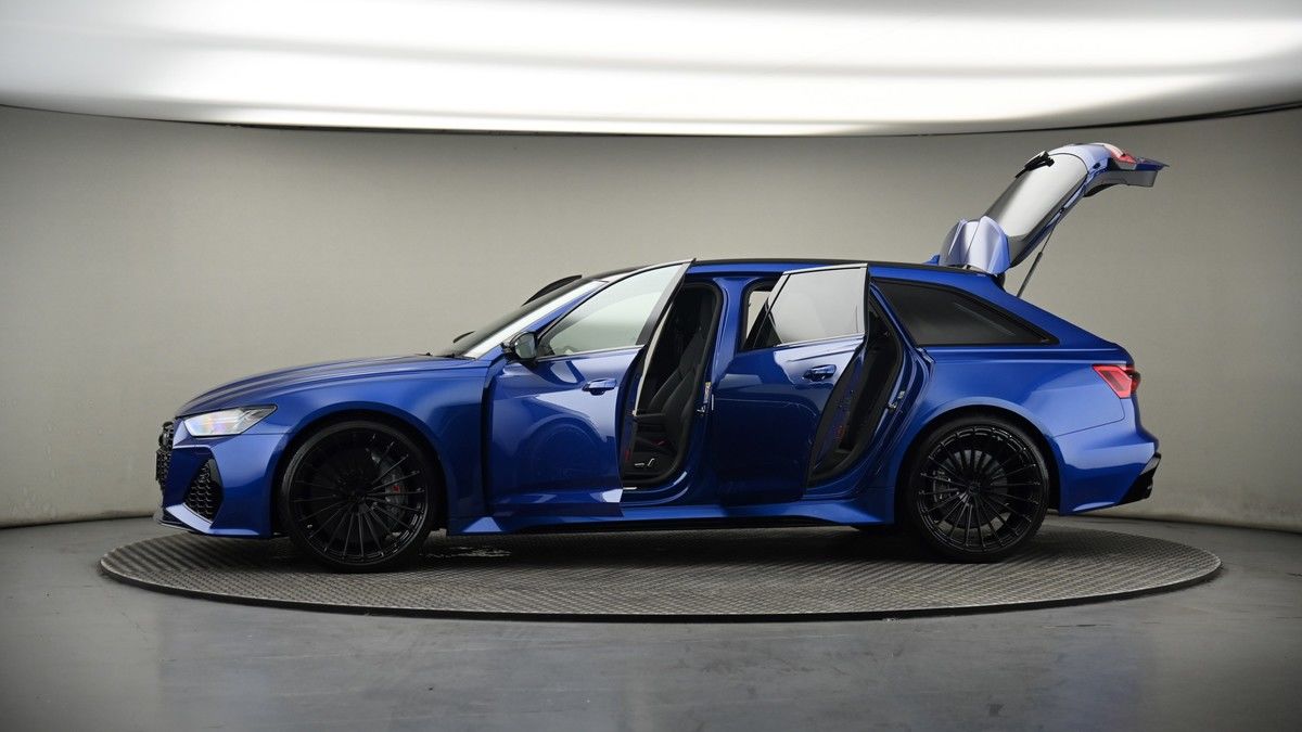 More views of Audi RS6 Avant