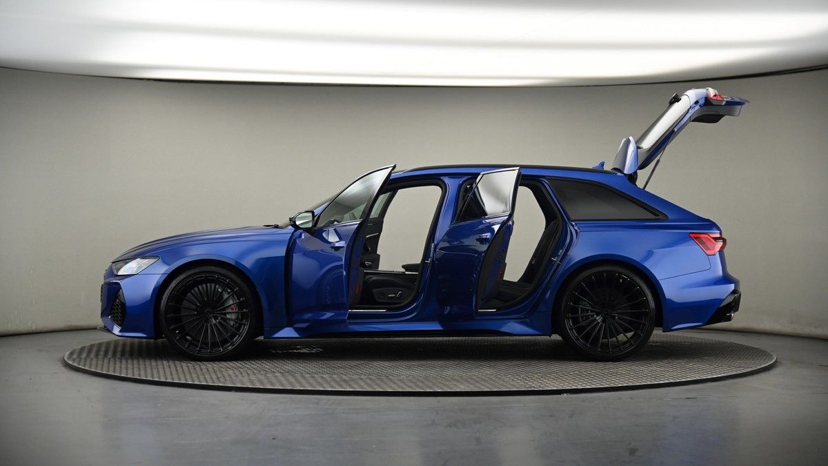 More views of Audi RS6 Avant