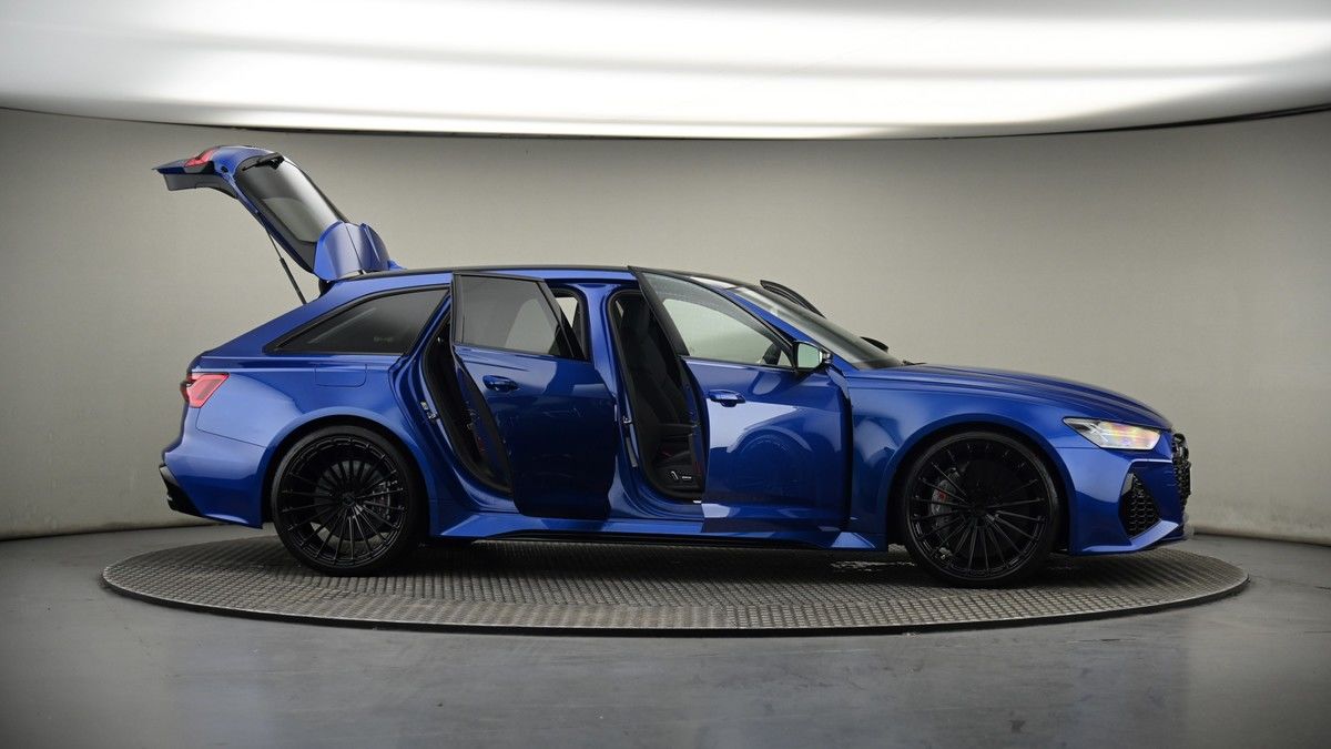 More views of Audi RS6 Avant