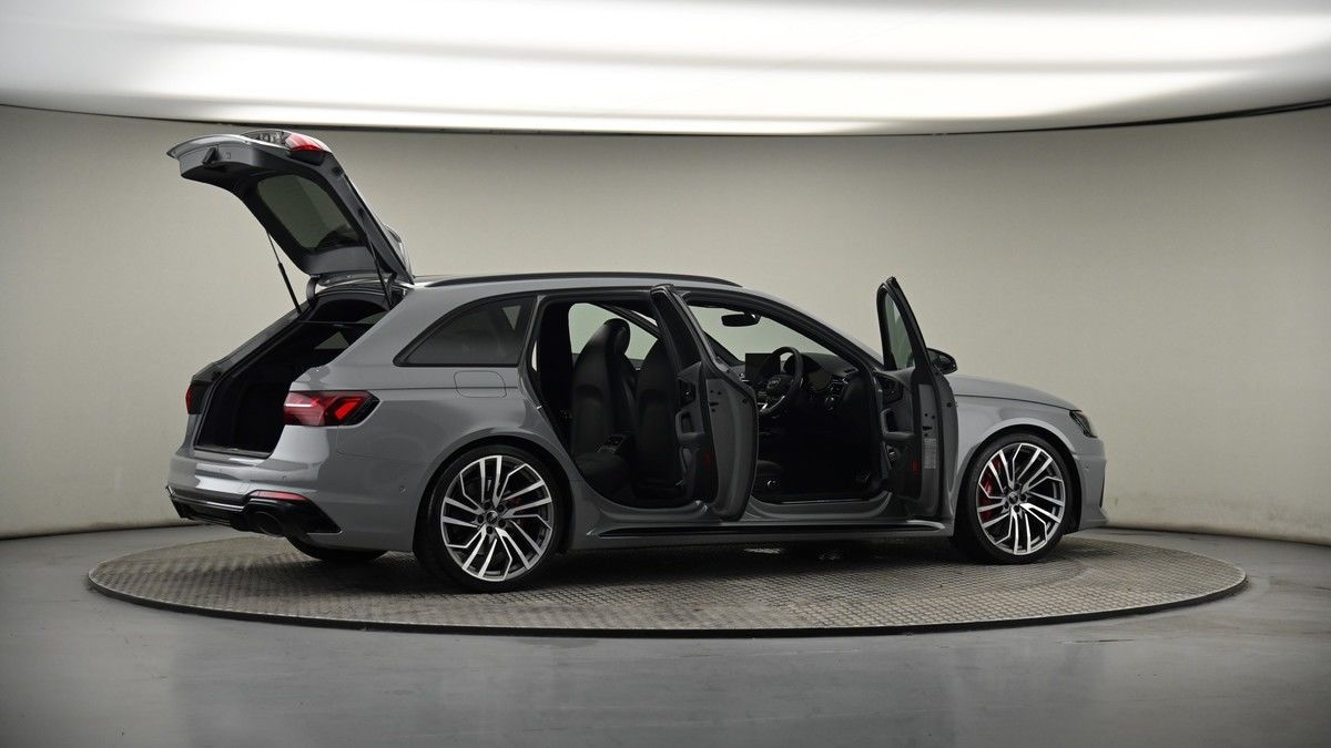 More views of Audi RS4 Avant
