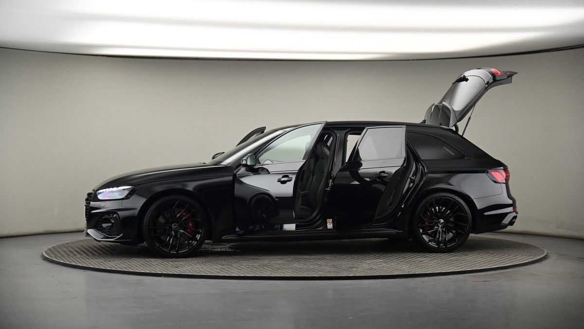 More views of Audi RS4 Avant