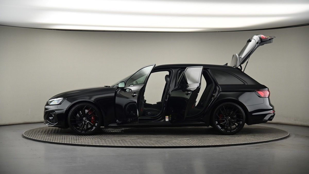More views of Audi RS4 Avant