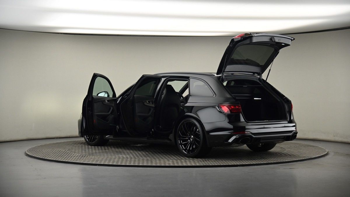 More views of Audi RS4 Avant