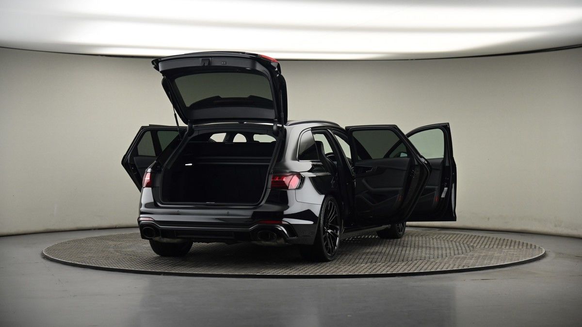 More views of Audi RS4 Avant