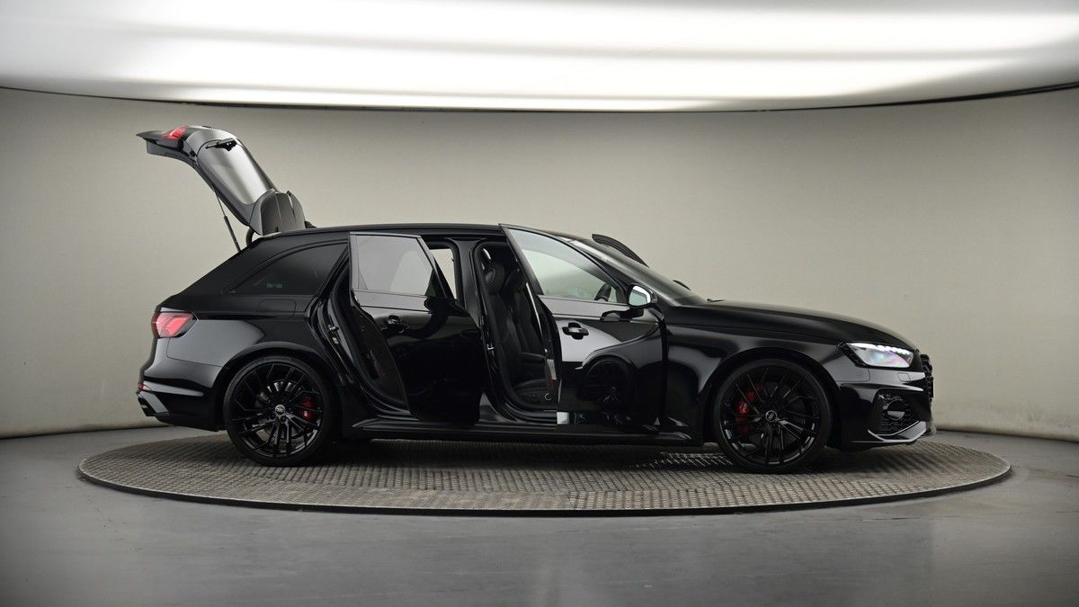 More views of Audi RS4 Avant