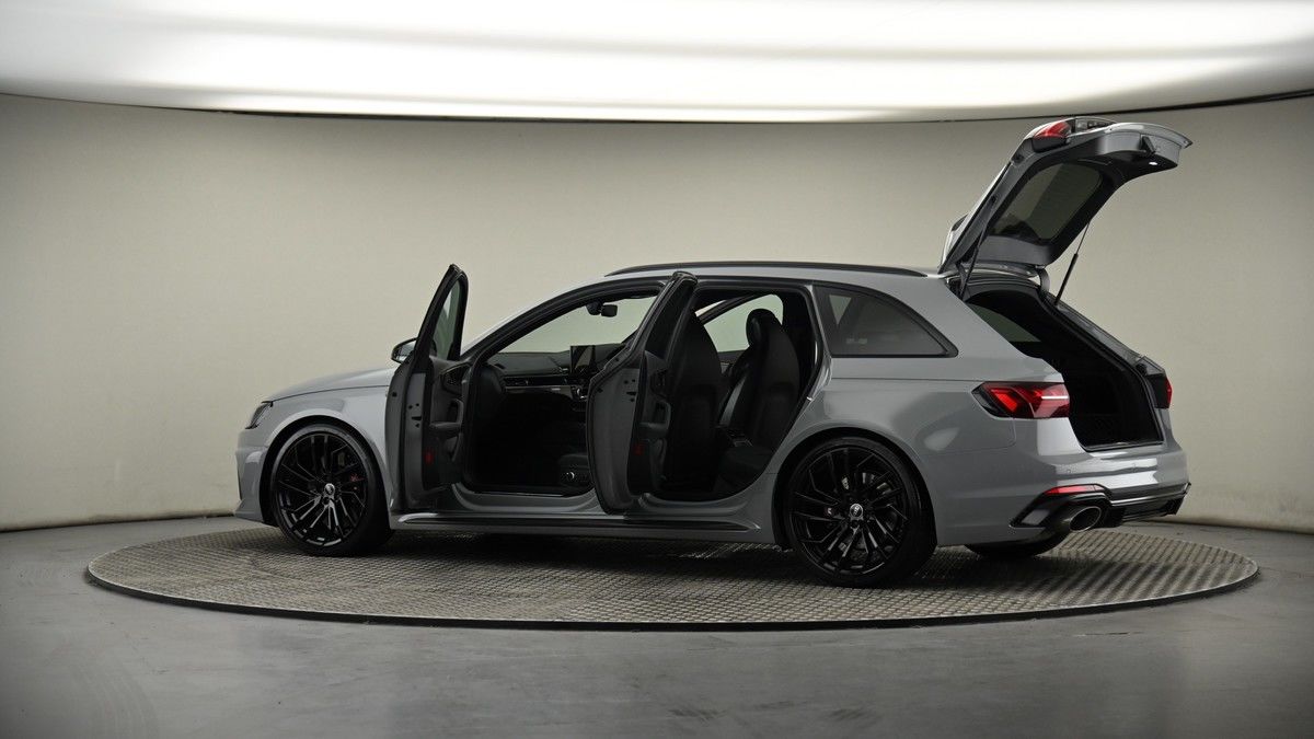 More views of Audi RS4 Avant