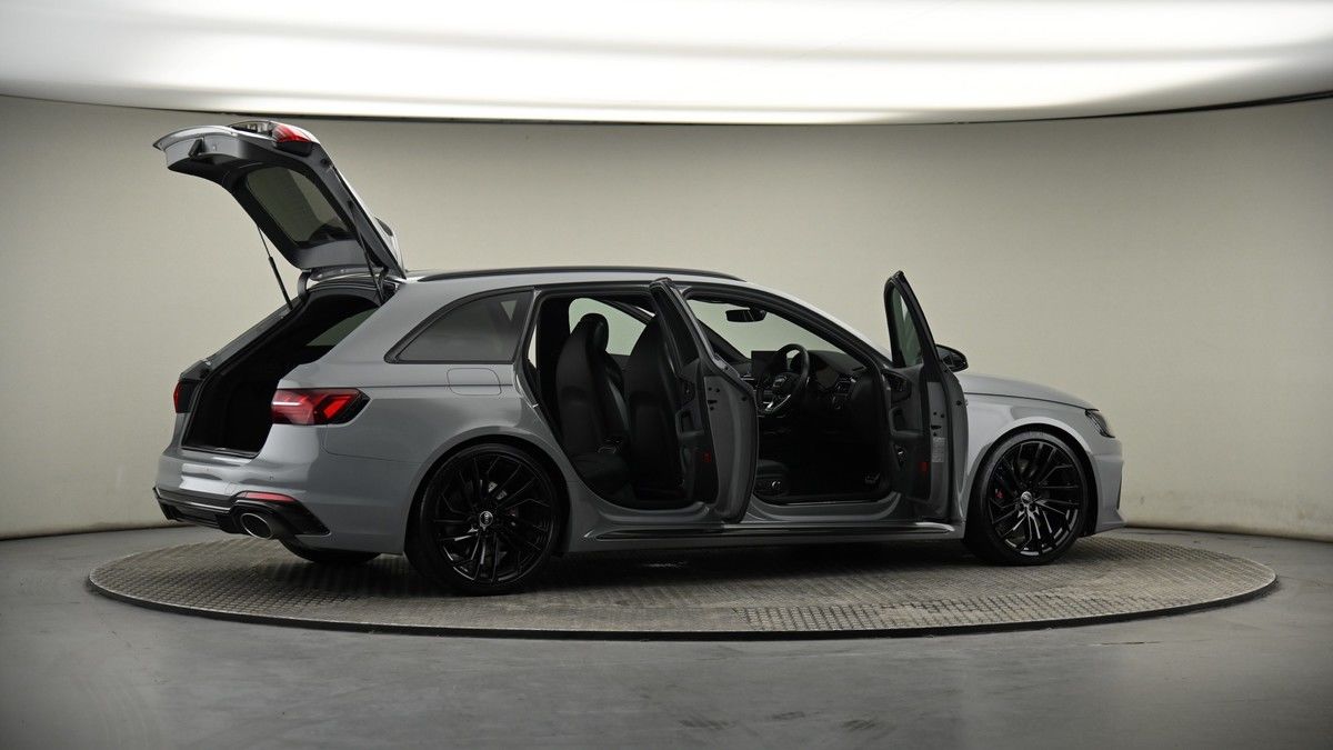 More views of Audi RS4 Avant