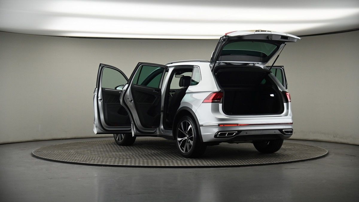 Volkswagen Tiguan Image 8