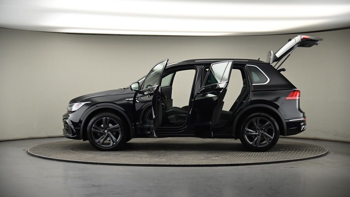 More views of Volkswagen Tiguan
