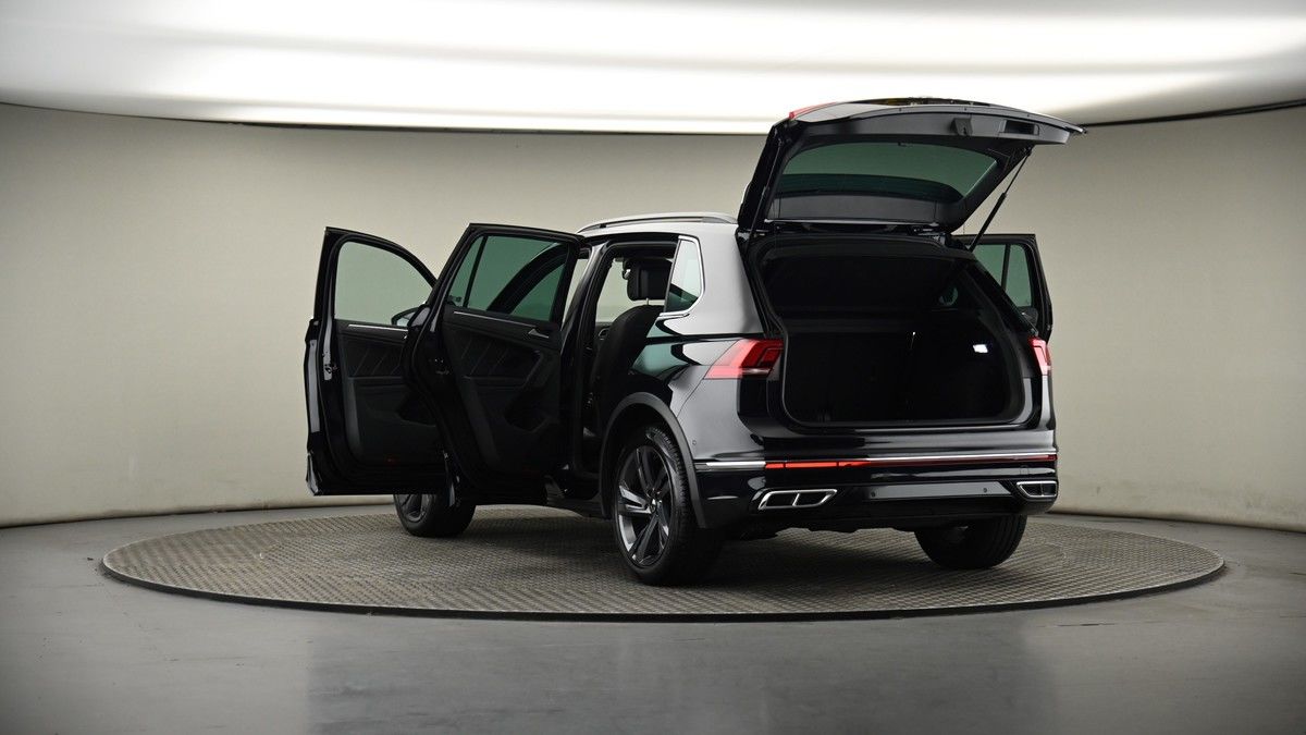 Volkswagen Tiguan Image 8
