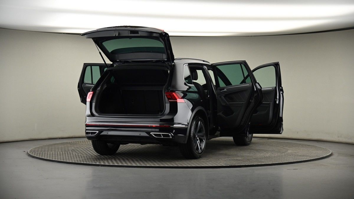More views of Volkswagen Tiguan