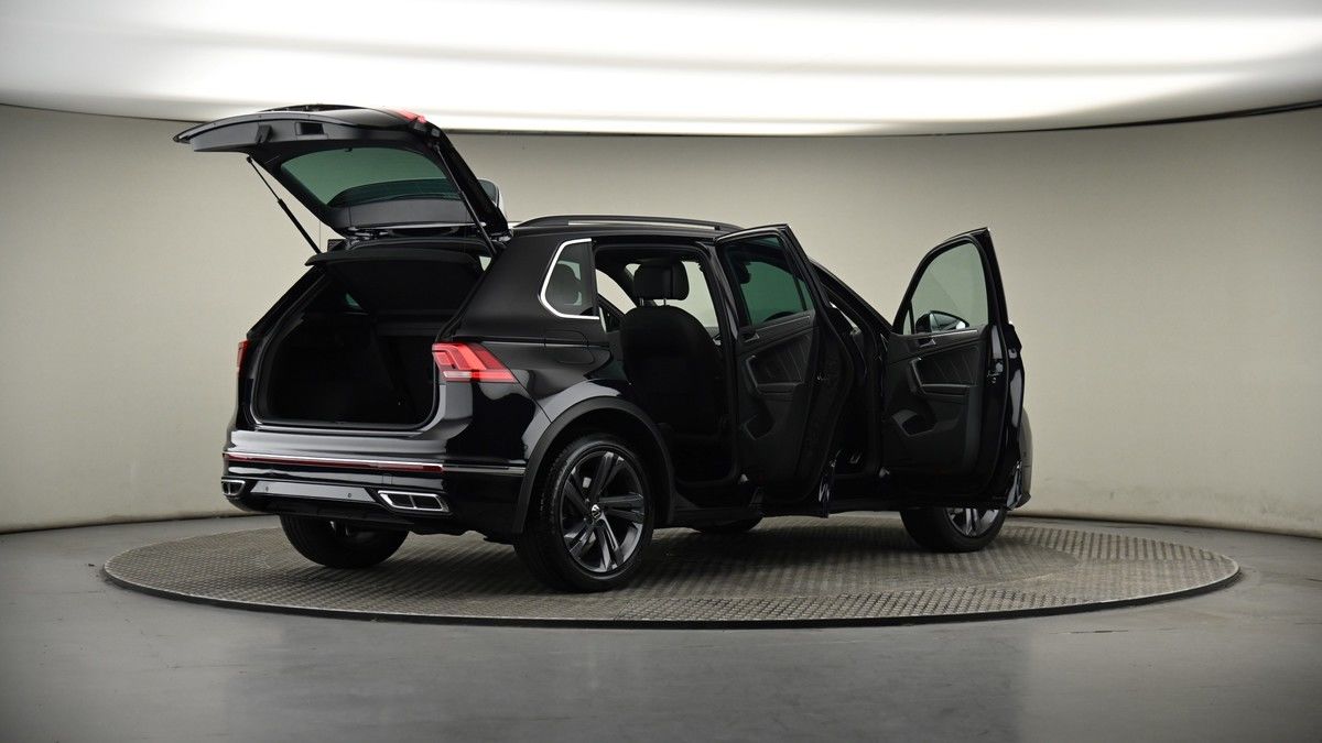 More views of Volkswagen Tiguan