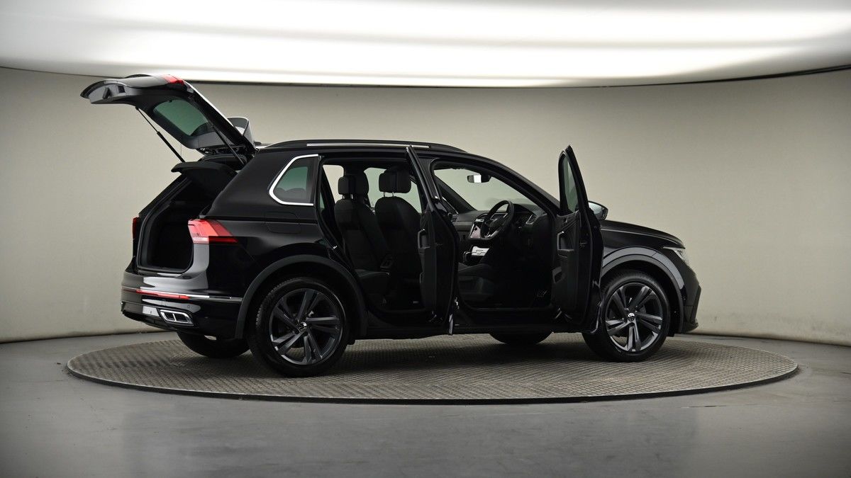 More views of Volkswagen Tiguan