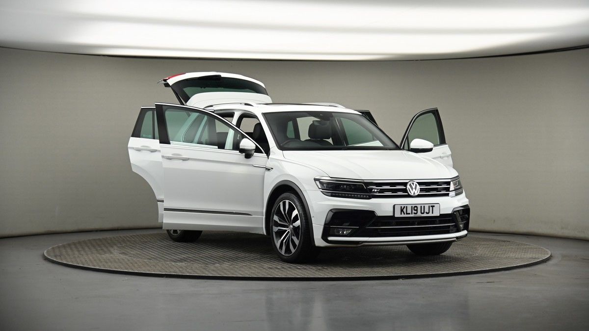 More views of Volkswagen Tiguan