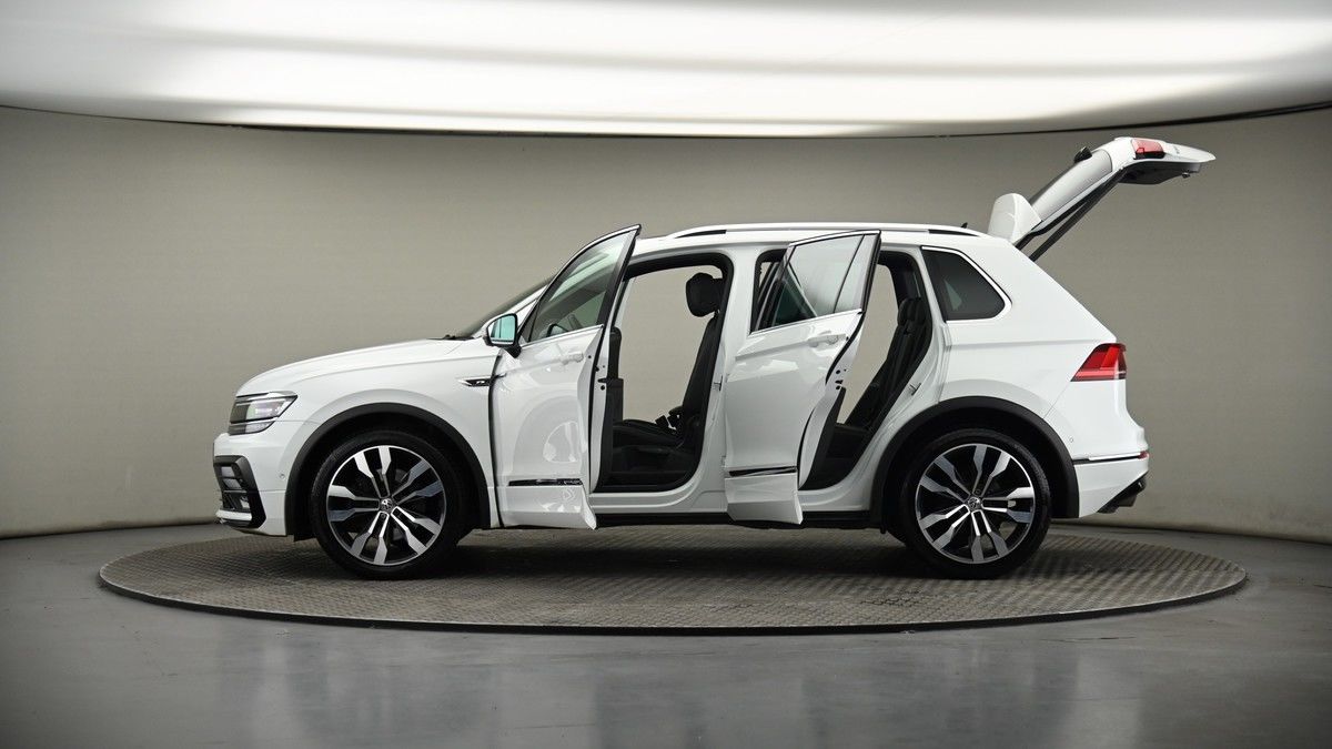 More views of Volkswagen Tiguan