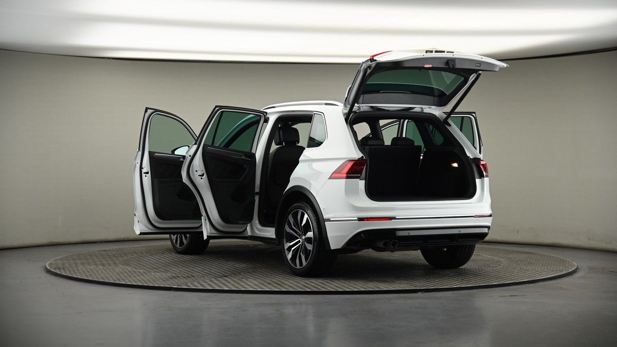 Volkswagen Tiguan Image 8
