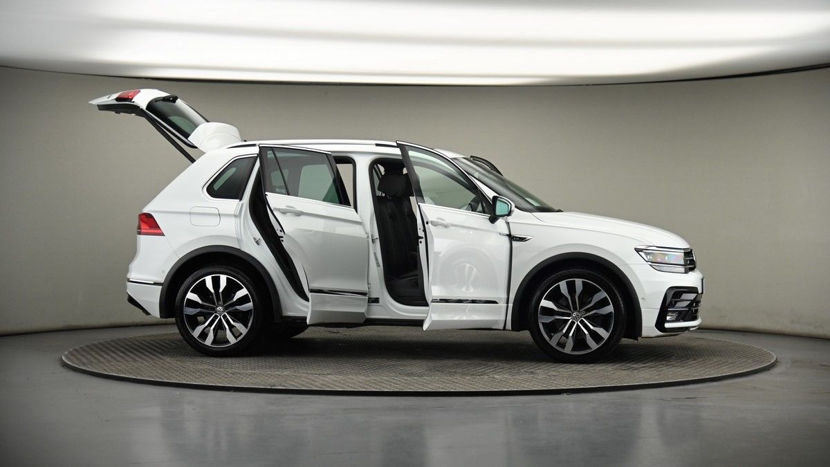 More views of Volkswagen Tiguan