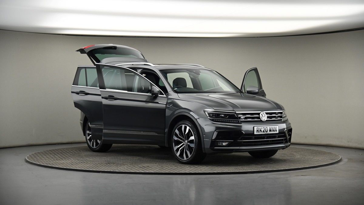 More views of Volkswagen Tiguan