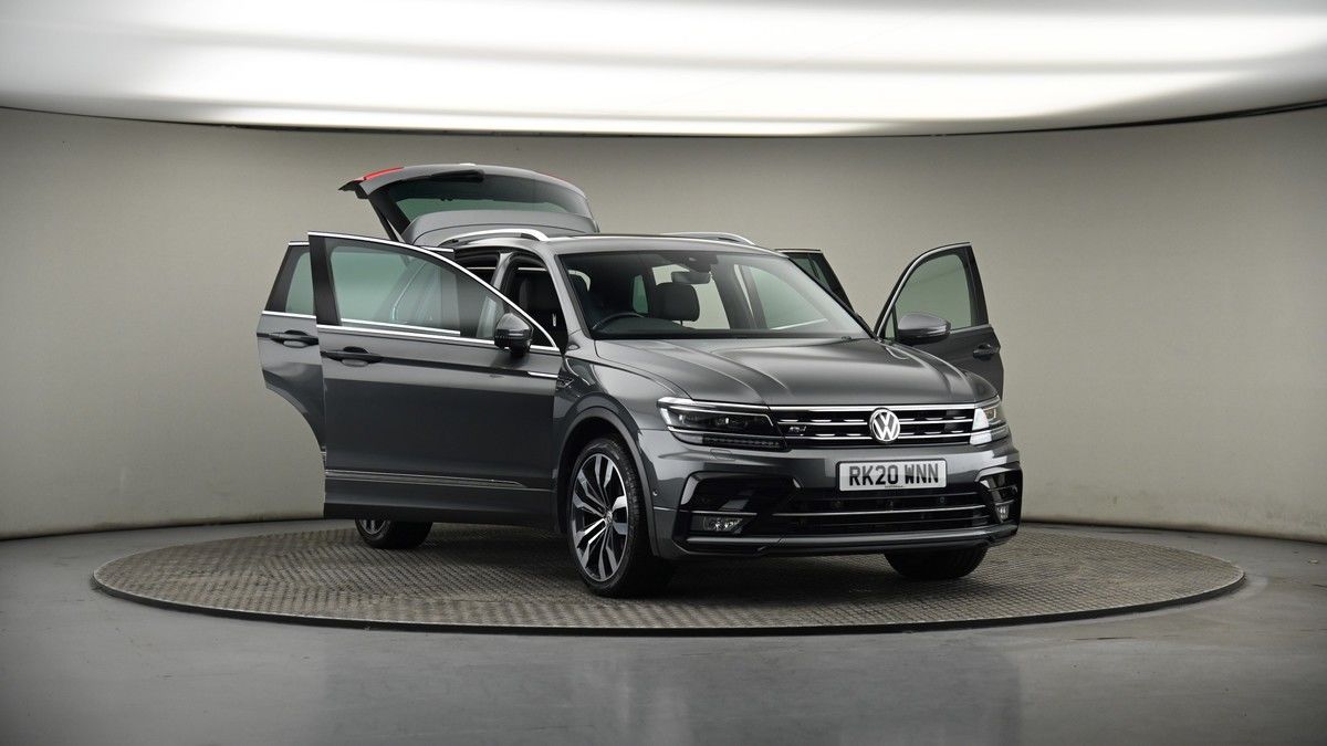 More views of Volkswagen Tiguan