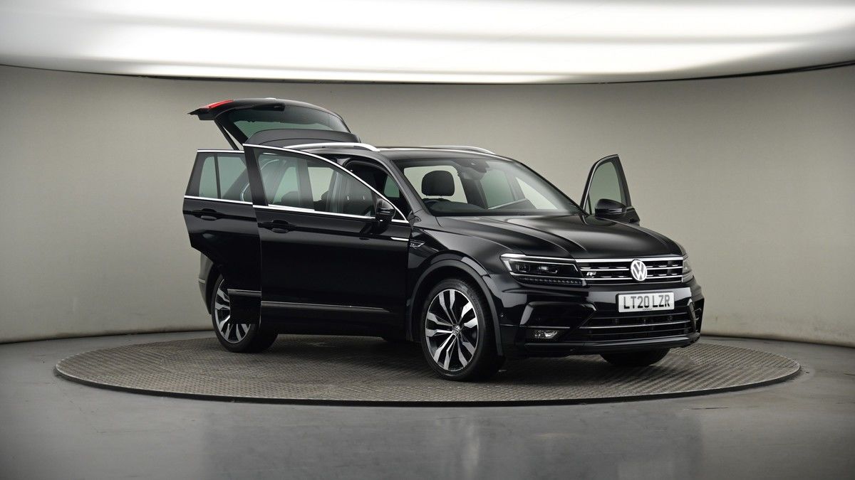 More views of Volkswagen Tiguan