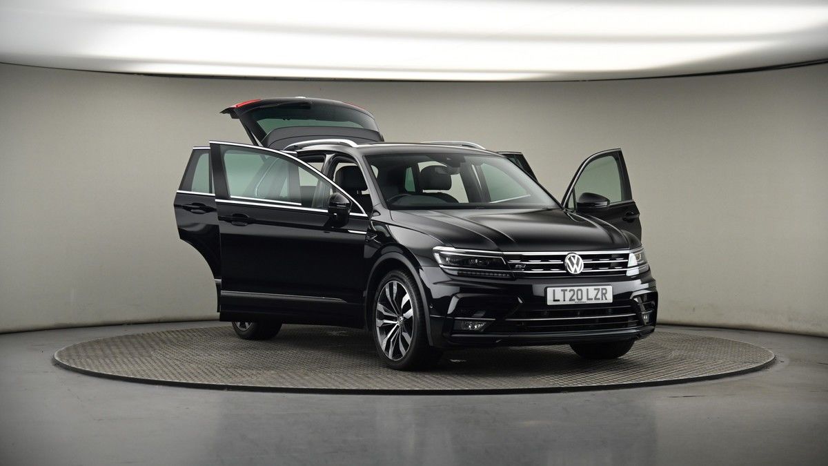 More views of Volkswagen Tiguan