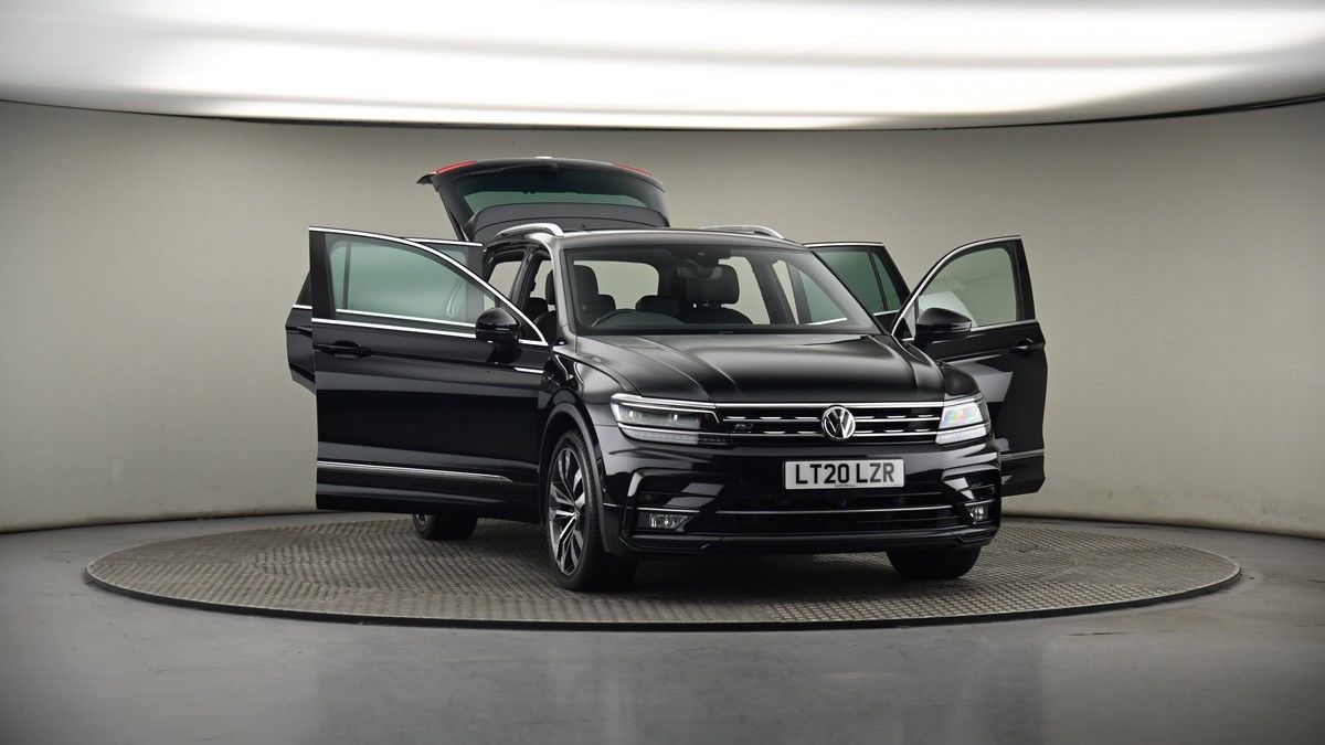 More views of Volkswagen Tiguan