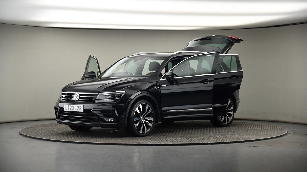 More views of Volkswagen Tiguan