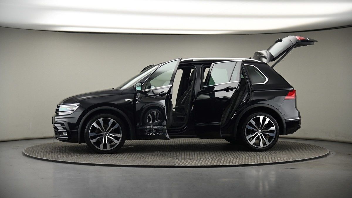 More views of Volkswagen Tiguan