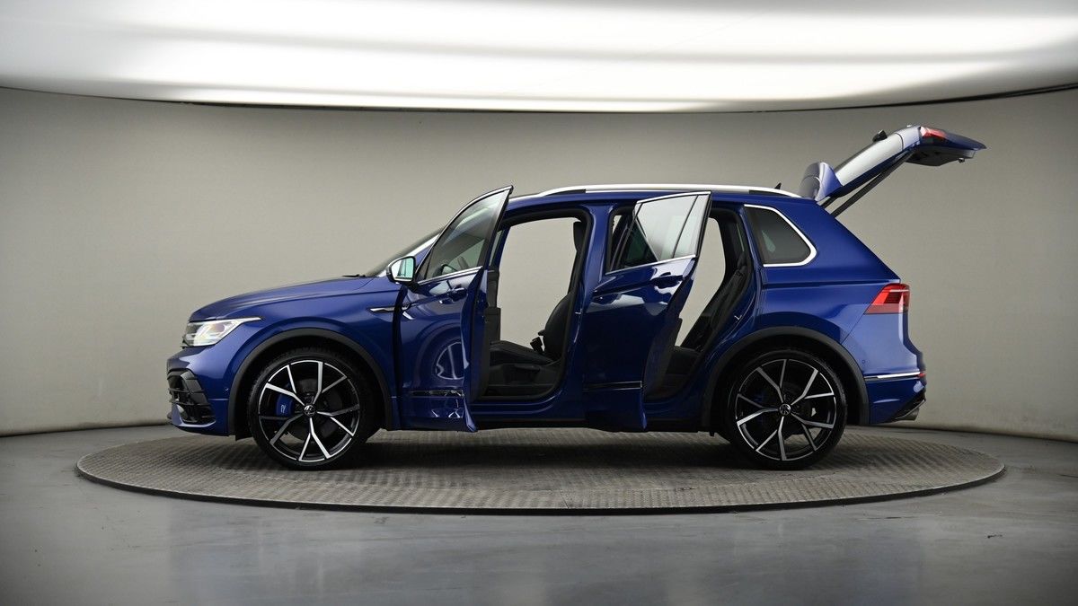 More views of Volkswagen Tiguan