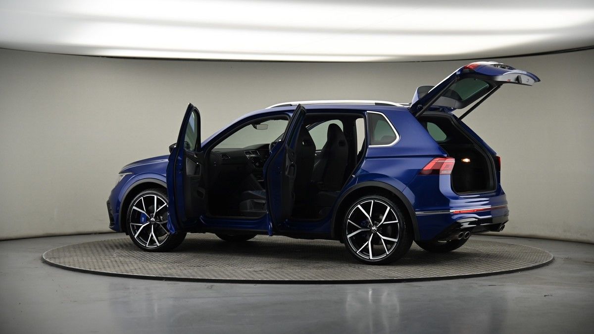 More views of Volkswagen Tiguan