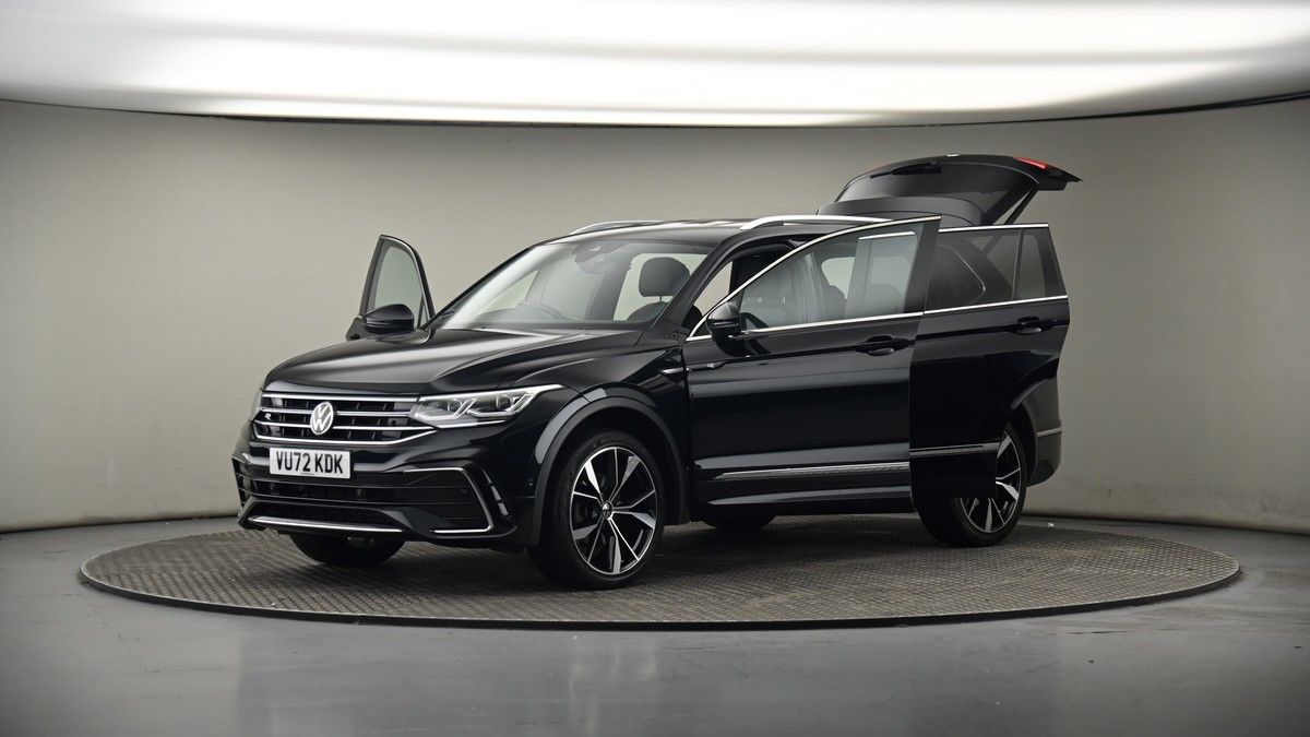 More views of Volkswagen Tiguan Allspace