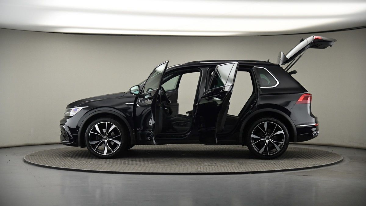 More views of Volkswagen Tiguan