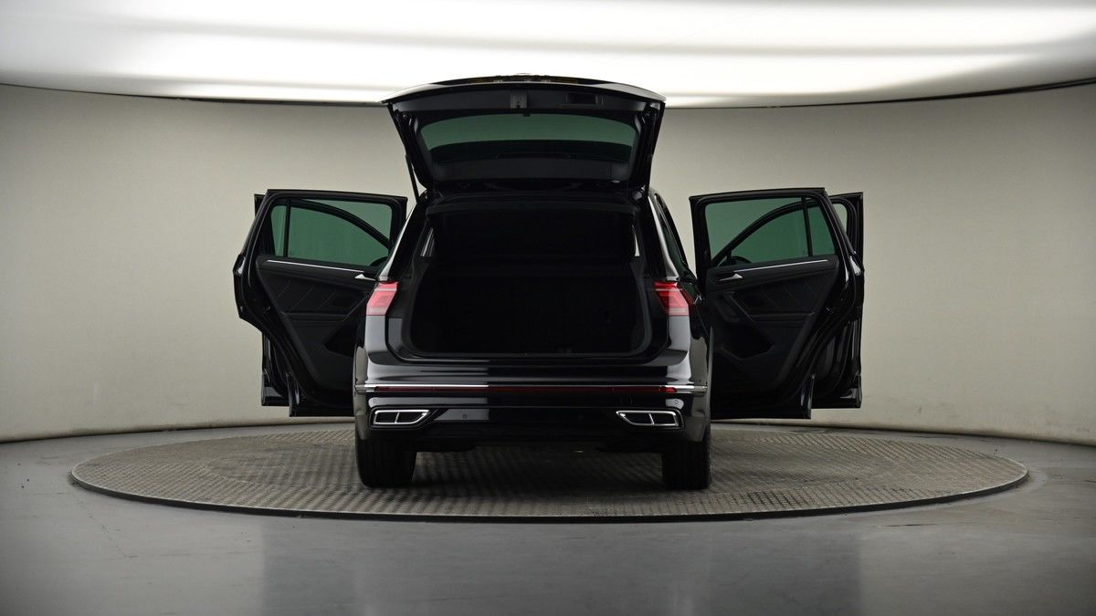 More views of Volkswagen Tiguan