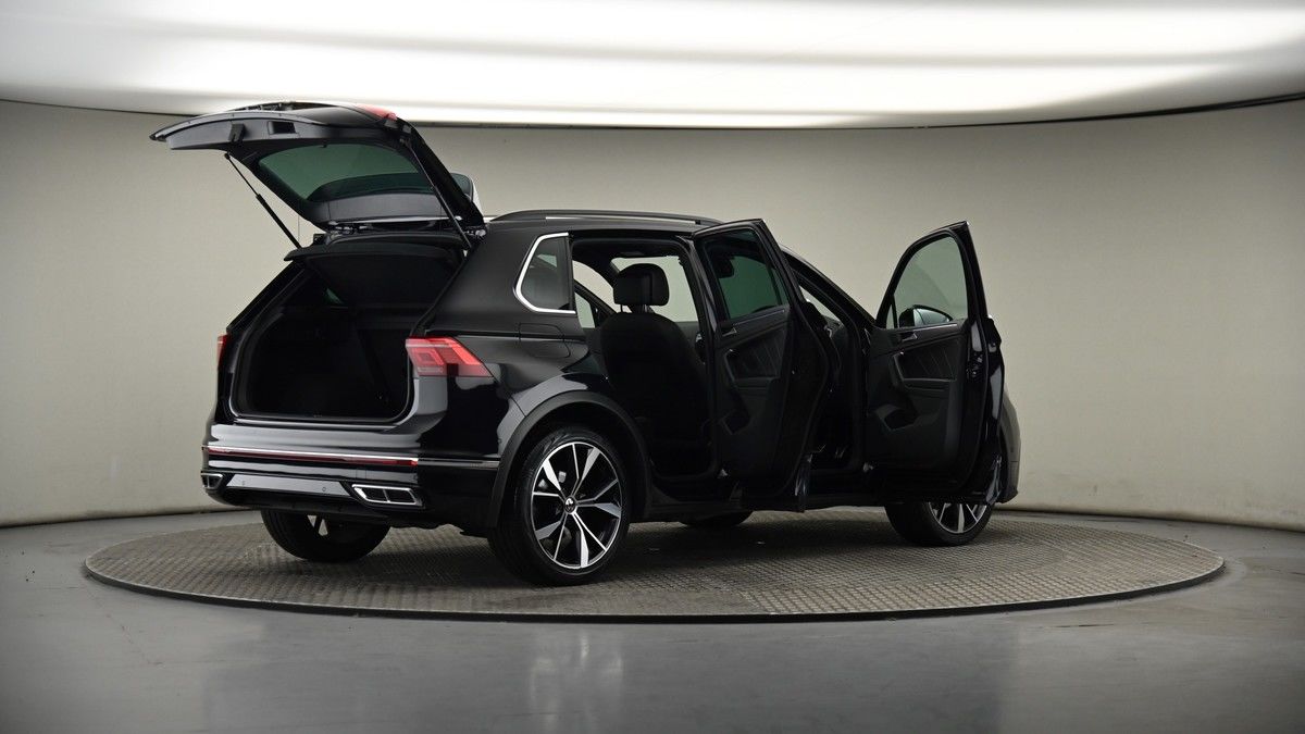 More views of Volkswagen Tiguan