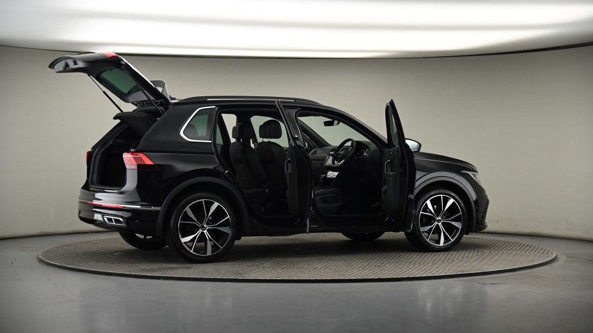 More views of Volkswagen Tiguan