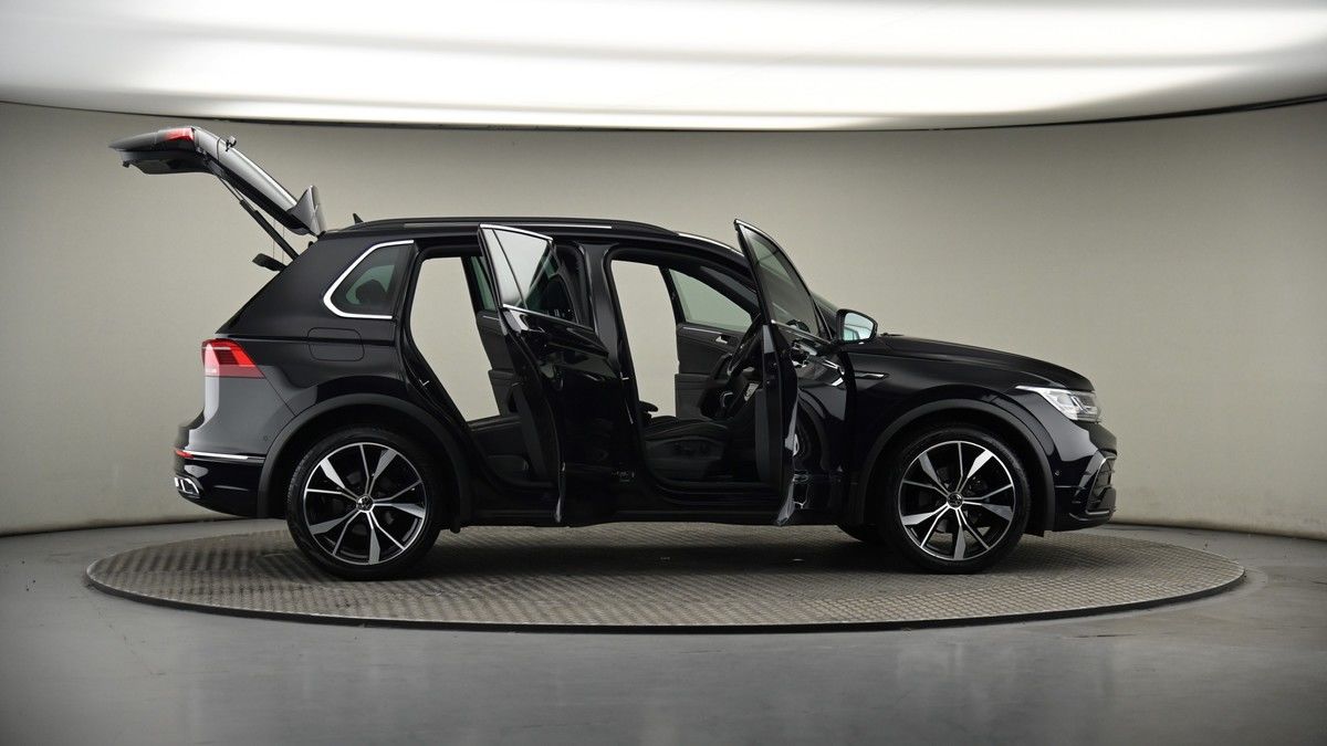More views of Volkswagen Tiguan