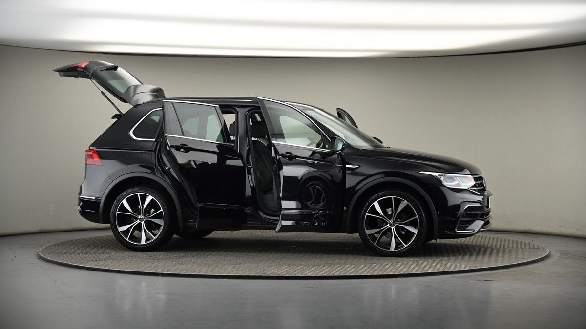 More views of Volkswagen Tiguan