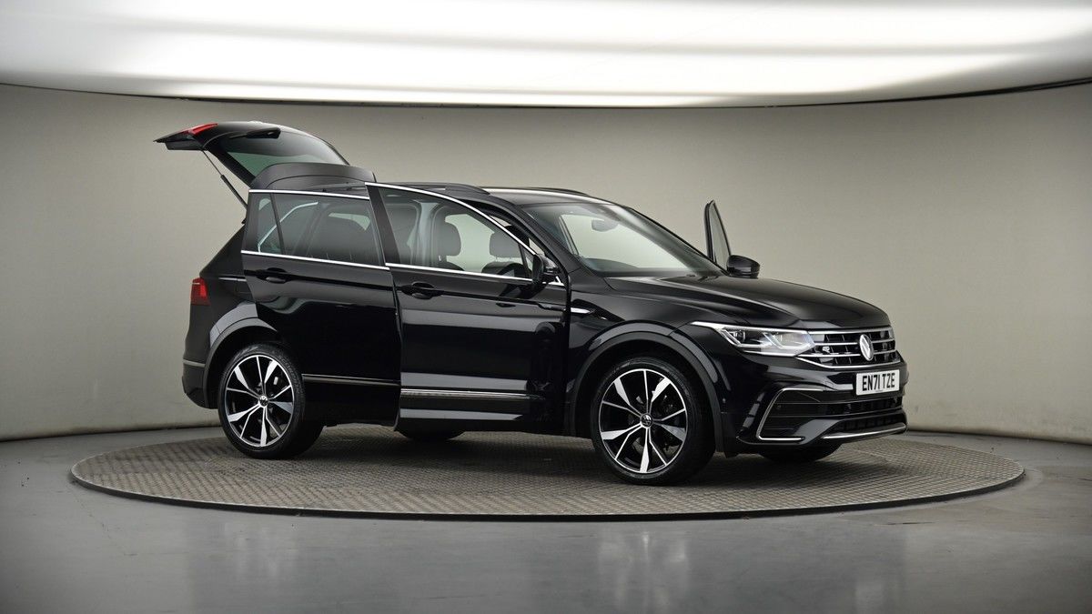 More views of Volkswagen Tiguan