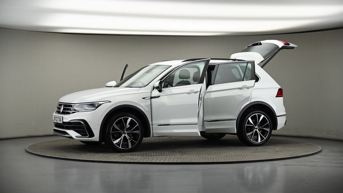 More views of Volkswagen Tiguan