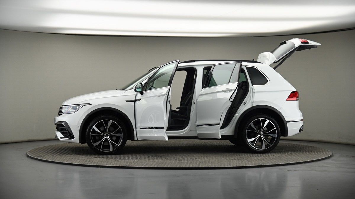 More views of Volkswagen Tiguan