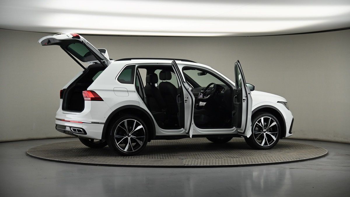 More views of Volkswagen Tiguan