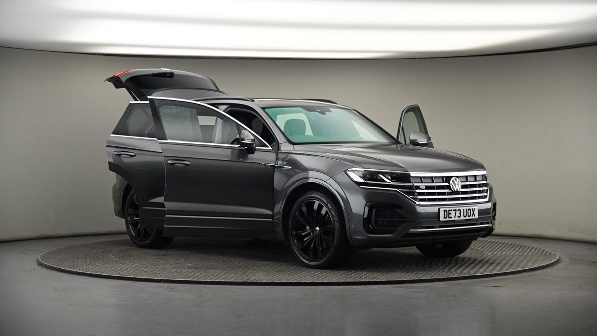 More views of Volkswagen Touareg