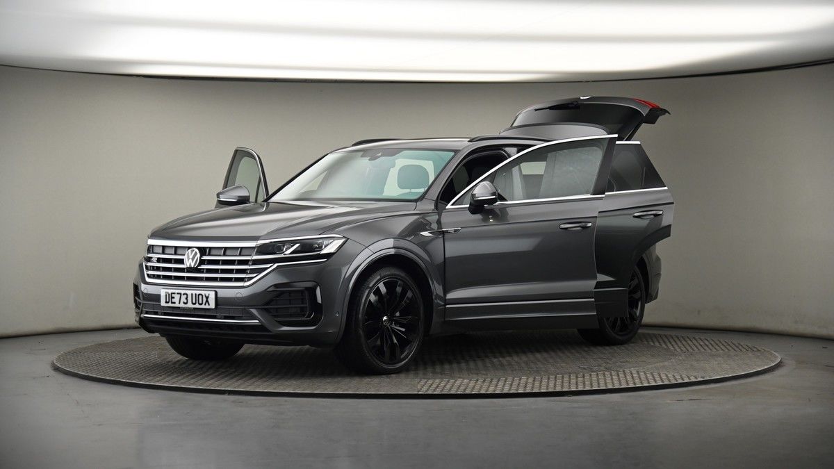 More views of Volkswagen Touareg